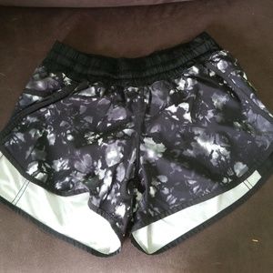 Tracker shorts